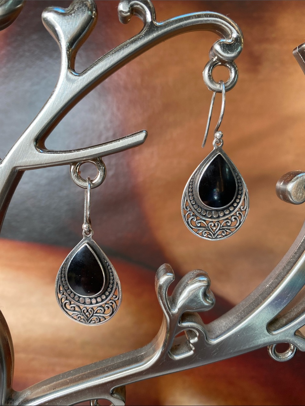 🍇 Silver Black Onyx Pear Drop Earrings 925